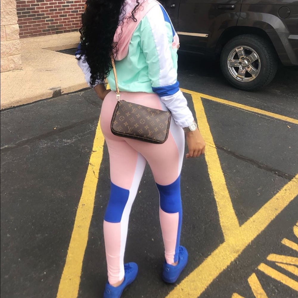 Color block two piece set! 💕